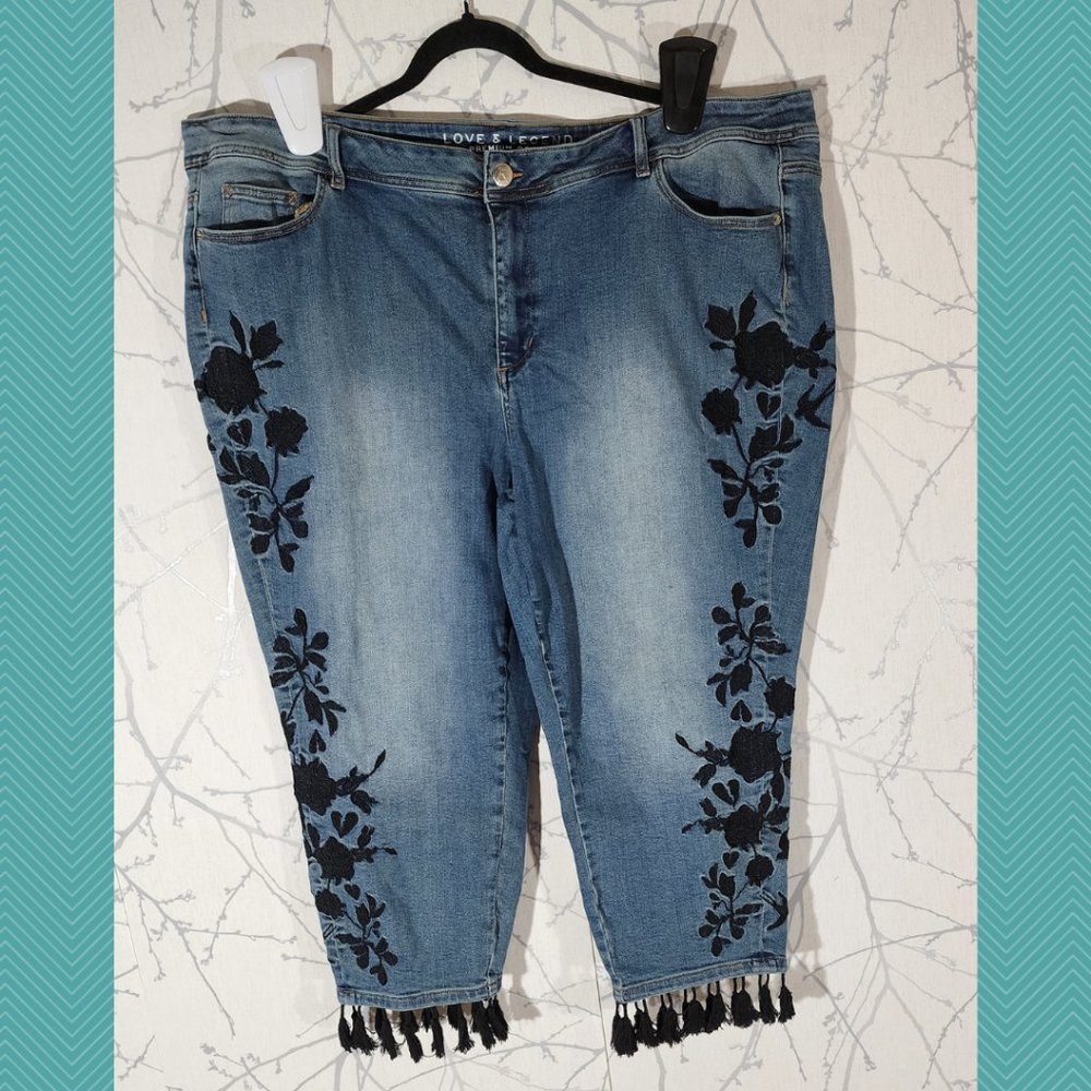 Love & Legend Floral Embroidered Stretch Denim Fringe Crop Jeans